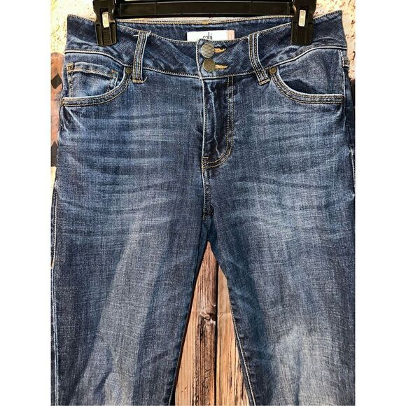 Cabi Cinch Skinny Jeans #3938 Blue denim Size 4 retails  $142 sutters wash - Picture 2 of 9